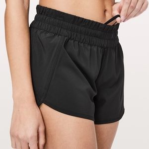 lululemon black tracker short V 4"